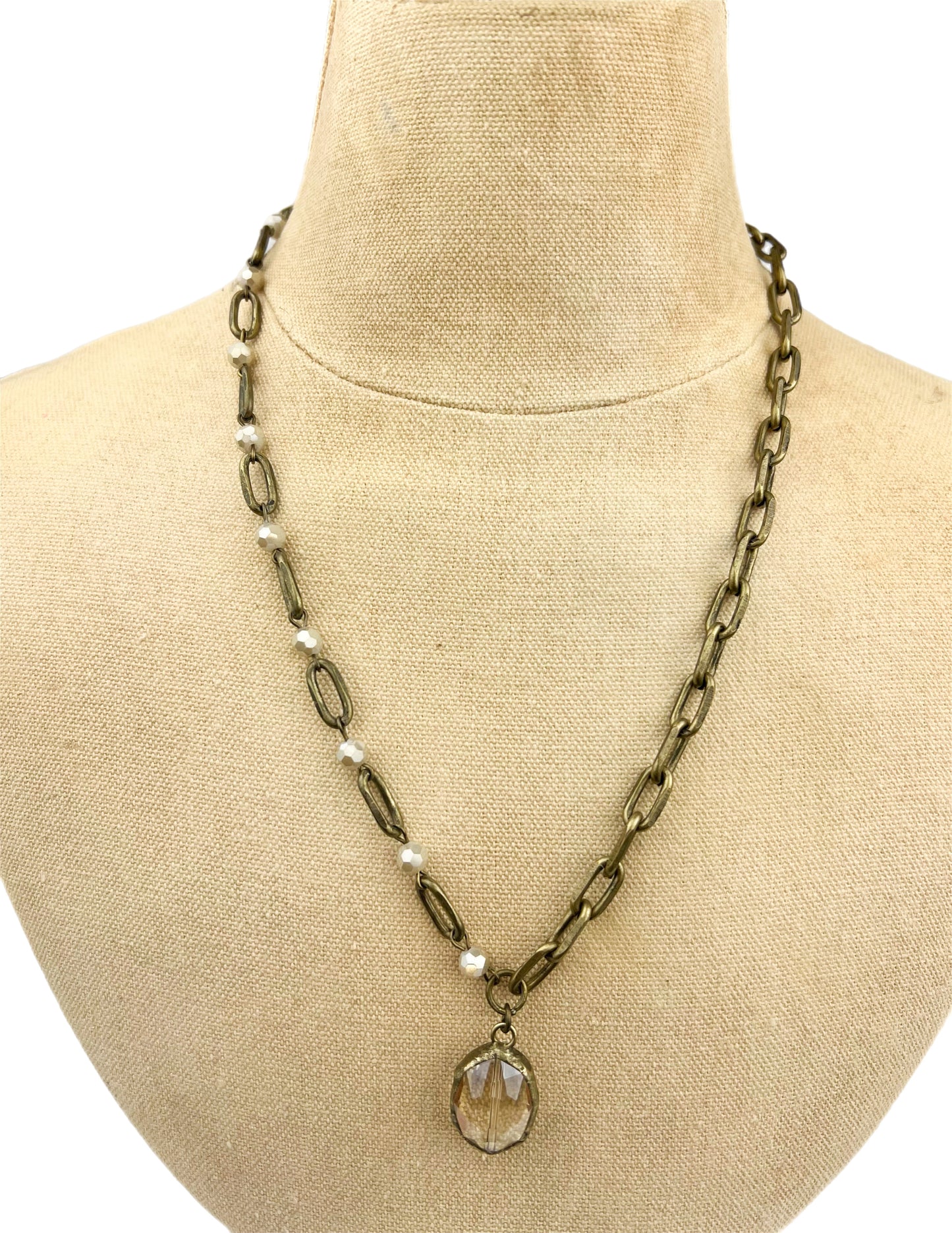 18" - 20" Linked Chain & Ivory Necklace with Round Crystal Pendant
