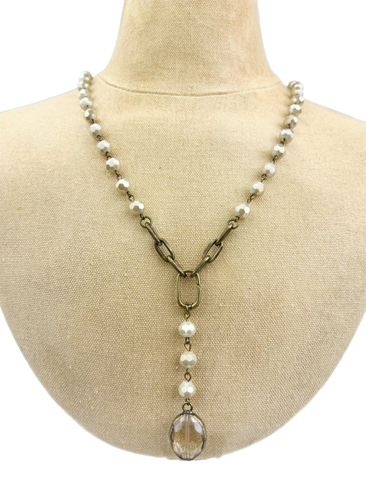 18" - 20" Ivory Necklace with Round Crystal