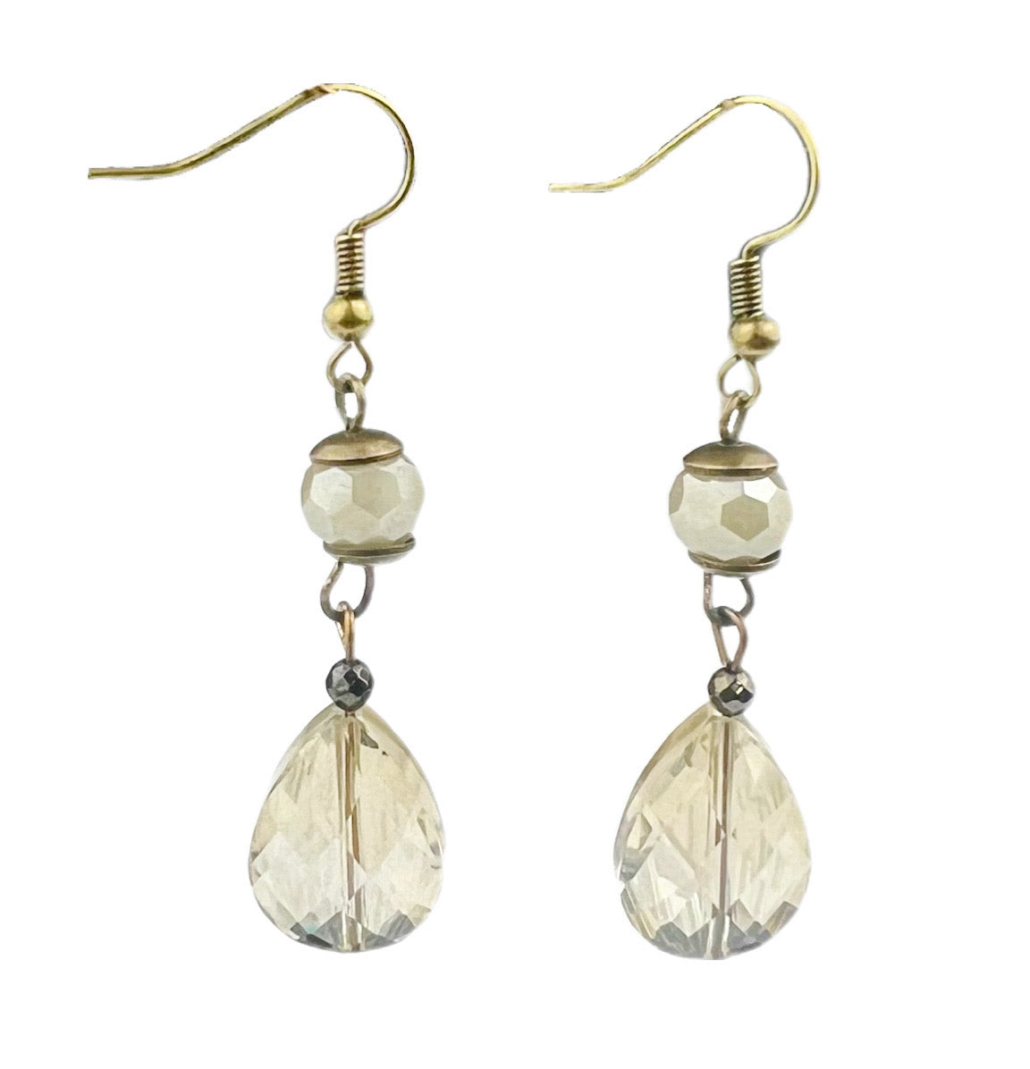 ER707 Ivory Earring with Champagne Tear Drop