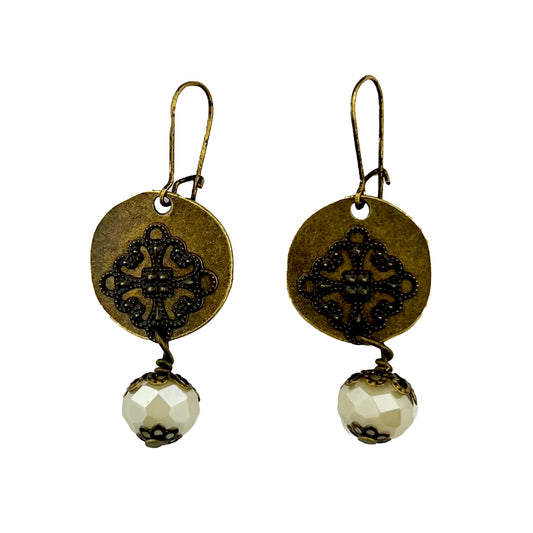 ER118 Ivory Crystal Earring