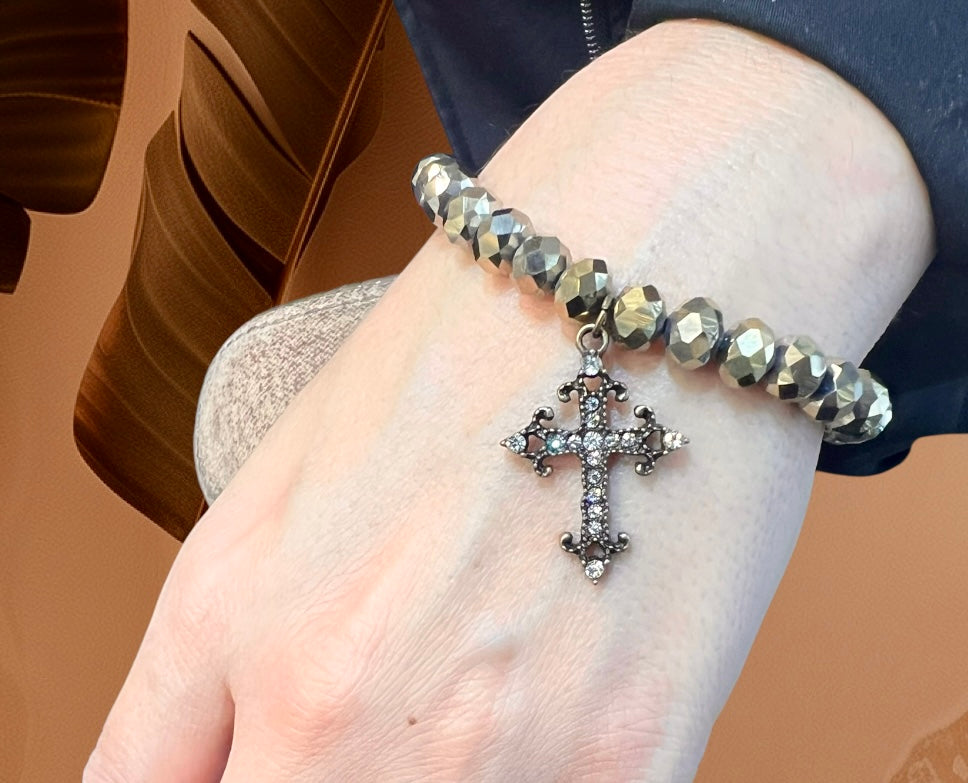 Stretch bracelet pave cross 66