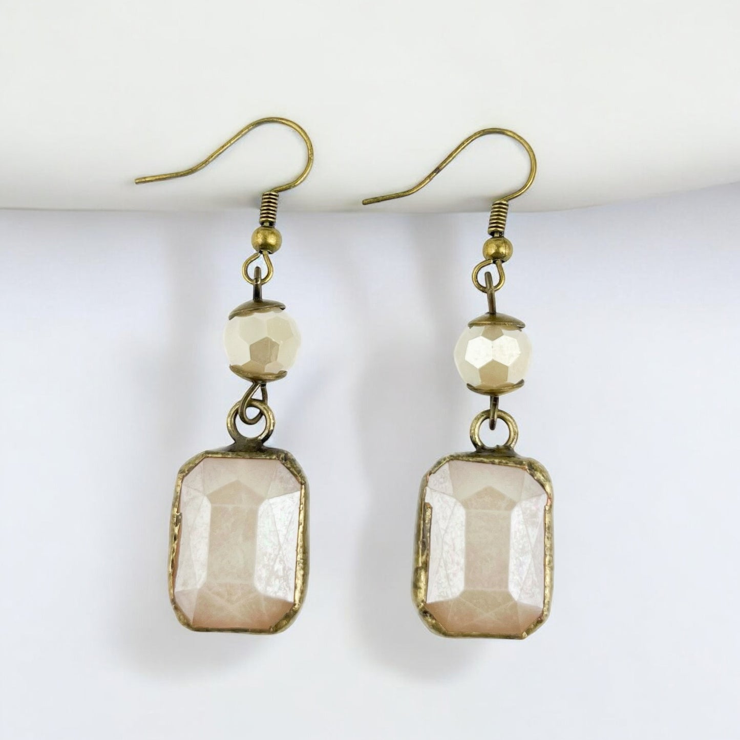 ER3613 Square Ivory Earring Drop